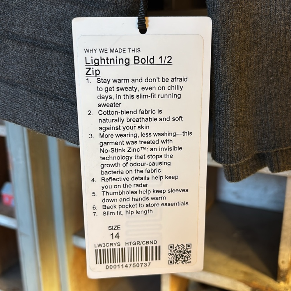 Lululemon lighting bolt 1/2 zip Sweater NWT - Picture 3 of 7
